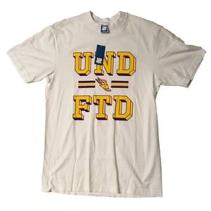 UND FTD "Running Circles Around Them"  Lakers Las Vegas Edition T-Shirt Small